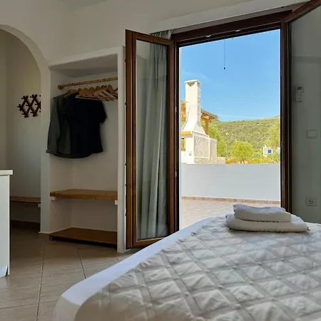 Limnes Seaside Apartamento Ligaridia